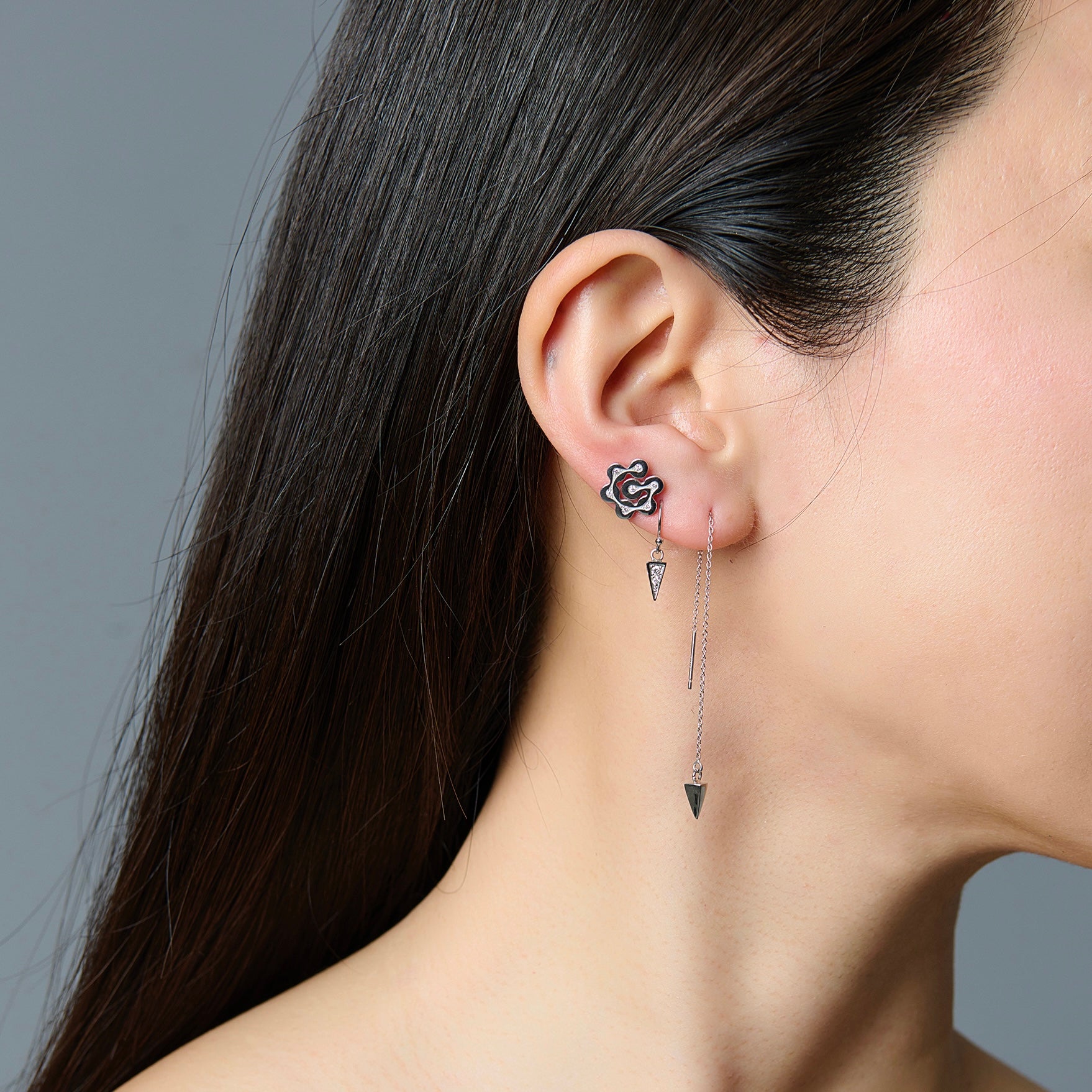 G diamond earrings］ G ダイヤモンドピアス – frameflame